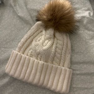 Urban Outfitters Pom Pom Beanie (white)